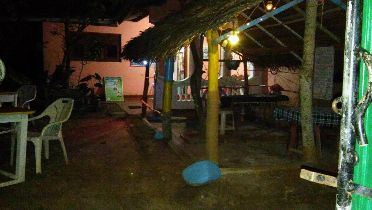 Thevindu Guest & Redmud Resturent Banduramulla Dış mekan fotoğraf